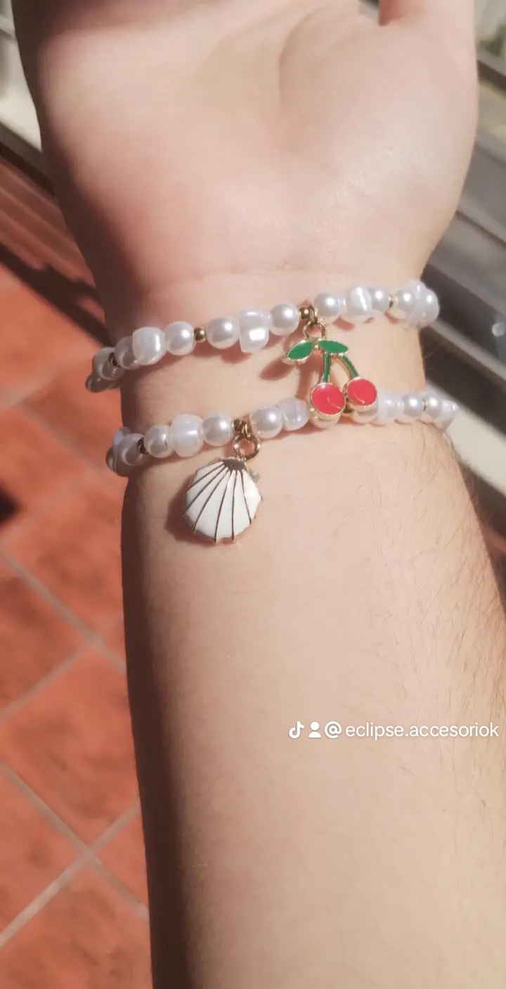 Pulseras con dije